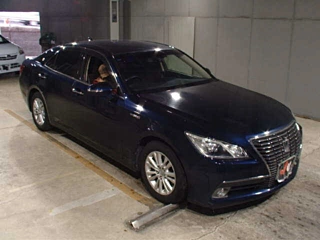 TOYOTA CROWN 2013