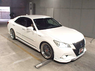 TOYOTA CROWN 2013