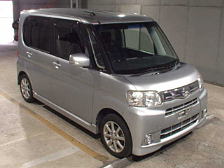 DAIHATSU TANTO 2013