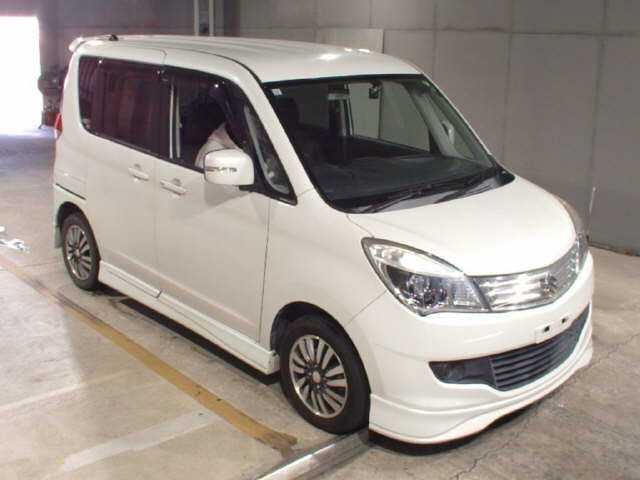 SUZUKI SOLIO 2011