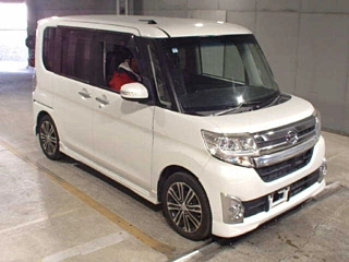 DAIHATSU TANTO 2015