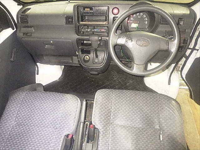 DAIHATSU HIJET VAN 2013