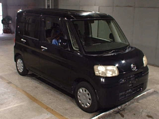 DAIHATSU TANTO 2010