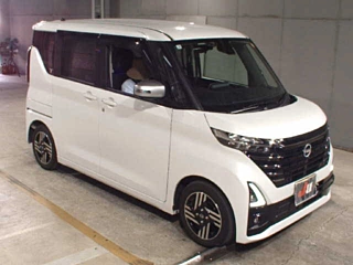 NISSAN ROOX 2025
