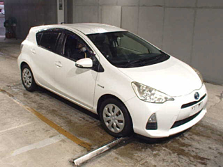 TOYOTA AQUA 2012
