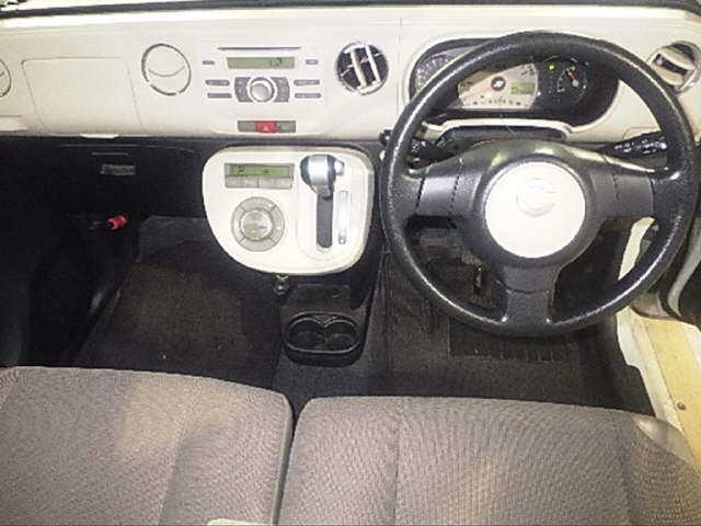 DAIHATSU MIRA 2012