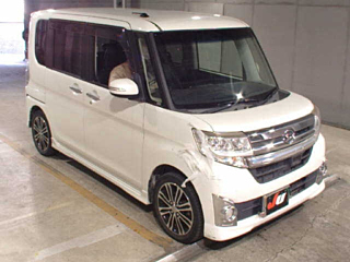 DAIHATSU TANTO 2014