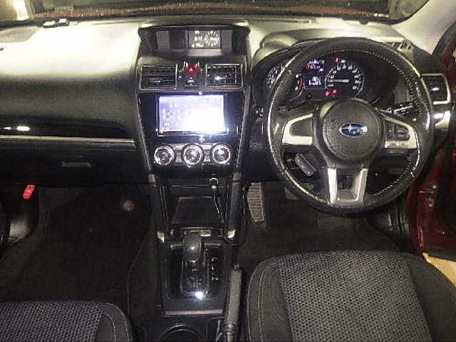 SUBARU FORESTER 2017