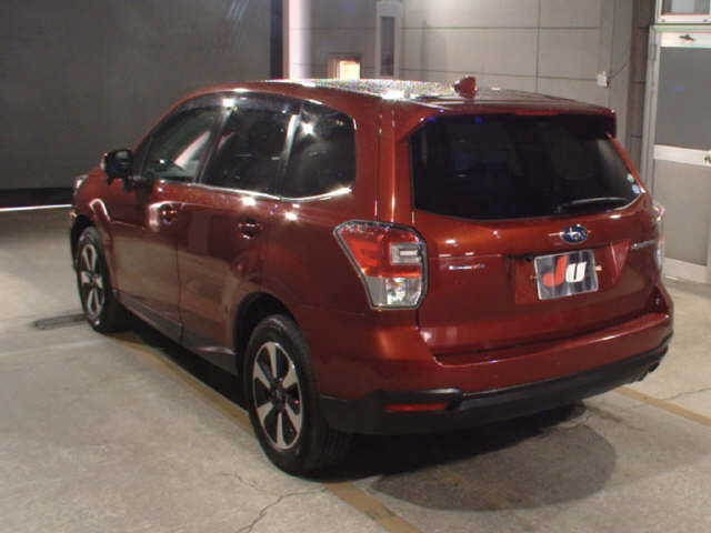 SUBARU FORESTER 2017