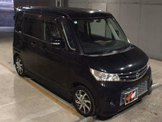 NISSAN ROOX 2011