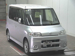 DAIHATSU TANTO 2004