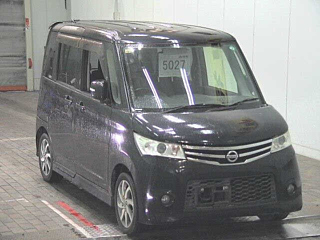 NISSAN ROOX 2012