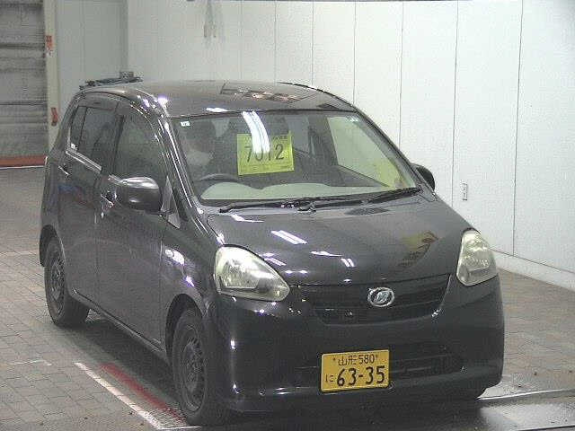 DAIHATSU MIRA E S 2013