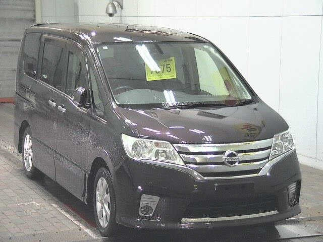 NISSAN SERENA 2011