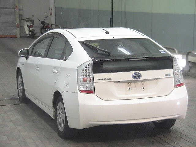 TOYOTA PRIUS 2010