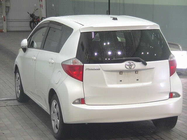 TOYOTA RACTIS 2012