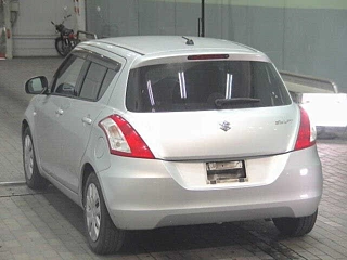 SUZUKI SWIFT 2011