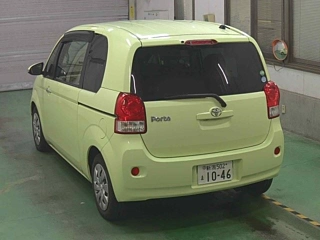 TOYOTA PORTE 2013