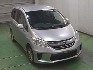 HONDA FREED 2015