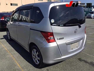 HONDA FREED 2009