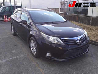 TOYOTA AVENSIS WAGON 2013