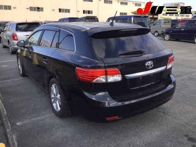 TOYOTA AVENSIS WAGON 2013