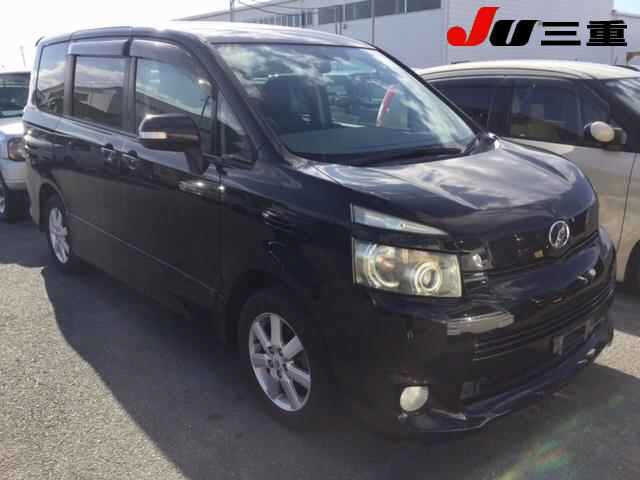 TOYOTA VOXY 2008