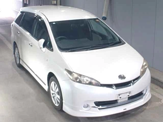 TOYOTA WISH 2011