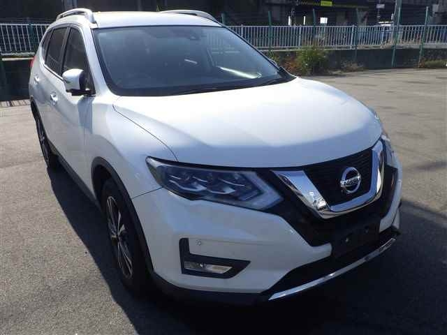 NISSAN X-TRAIL 2019
