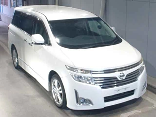 NISSAN ELGRAND 2011