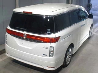 NISSAN ELGRAND 2011