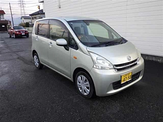 DAIHATSU MOVE 2013