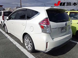 TOYOTA PRIUS ALPHA 2014