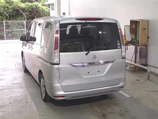 NISSAN SERENA 2011
