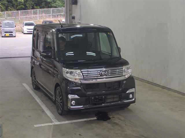 DAIHATSU TANTO 2016