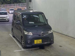 NISSAN ROOX 2012