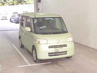 DAIHATSU TANTO 2010