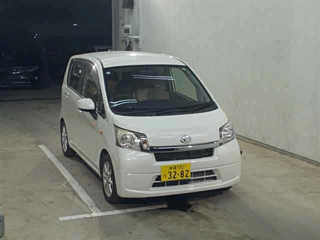 DAIHATSU MOVE 2013