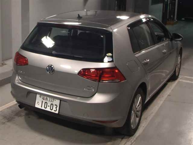 VOLKSWAGEN GOLF 2014