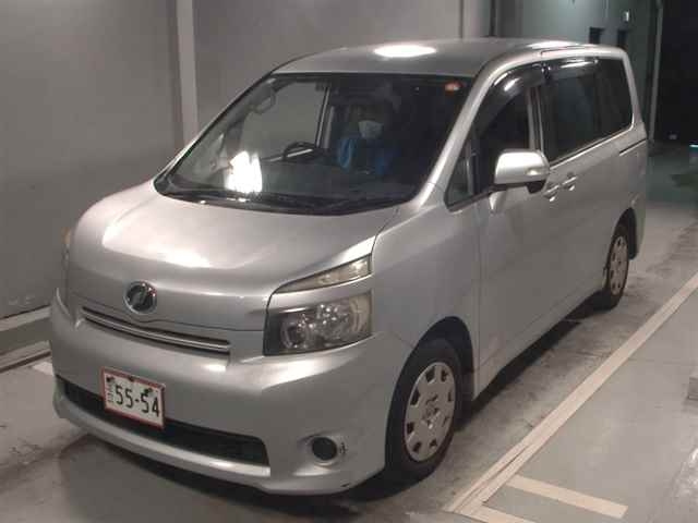 TOYOTA VOXY 2008