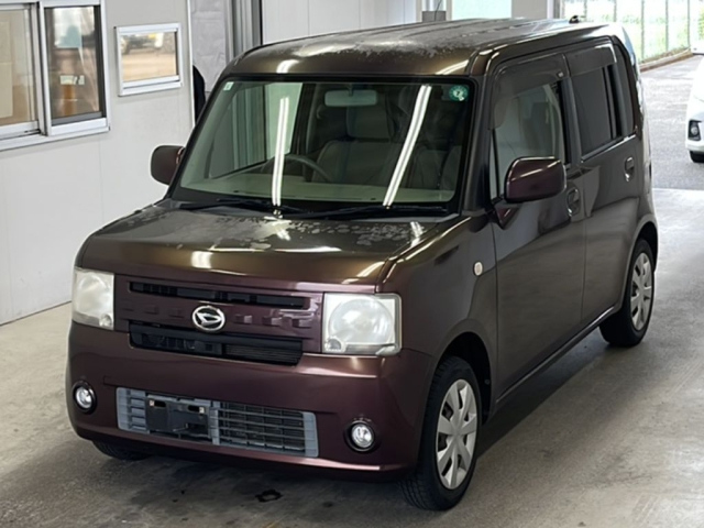 DAIHATSU MOVE CONTE 2013