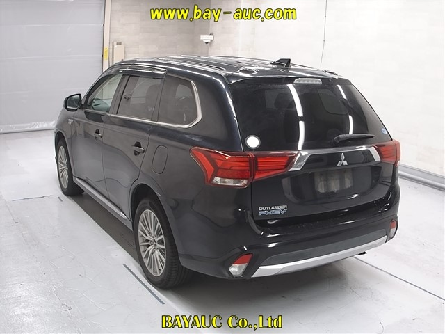 MITSUBISHI OUTLANDER PHEV 2015