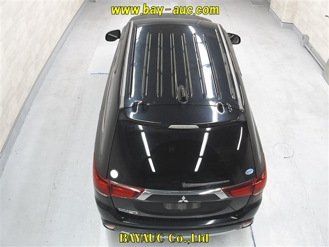 MITSUBISHI OUTLANDER PHEV 2015