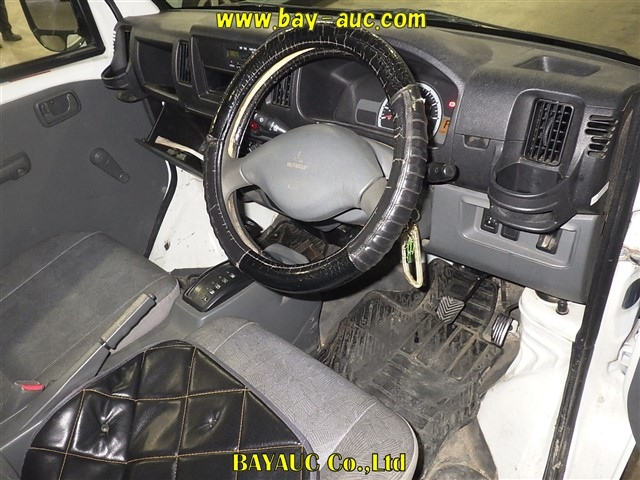 MITSUBISHI MINICAB TRUCK 2011