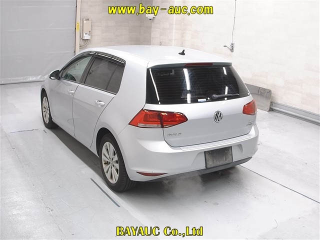 VOLKSWAGEN GOLF 2014