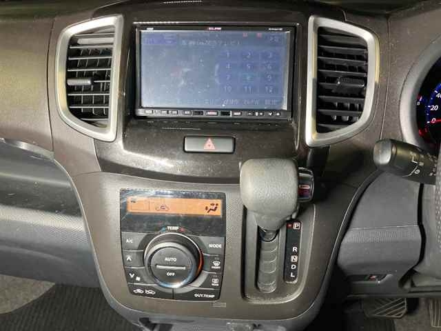 MITSUBISHI DELICA D2 2011