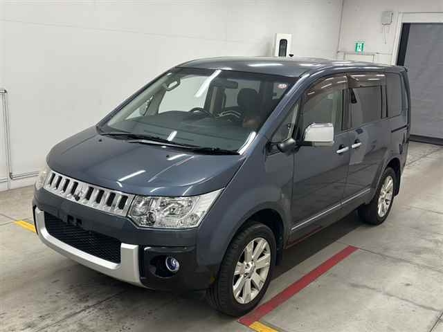 MITSUBISHI DELICA D5 2008