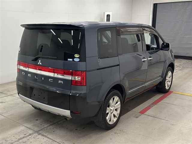 MITSUBISHI DELICA D5 2008