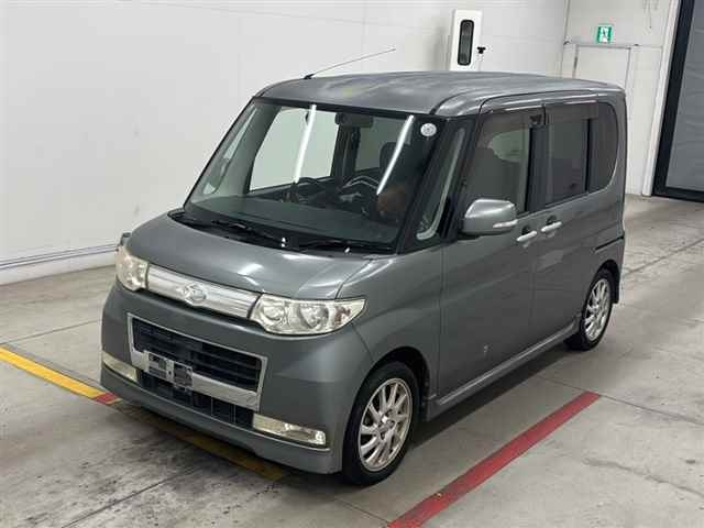 DAIHATSU TANTO 2008