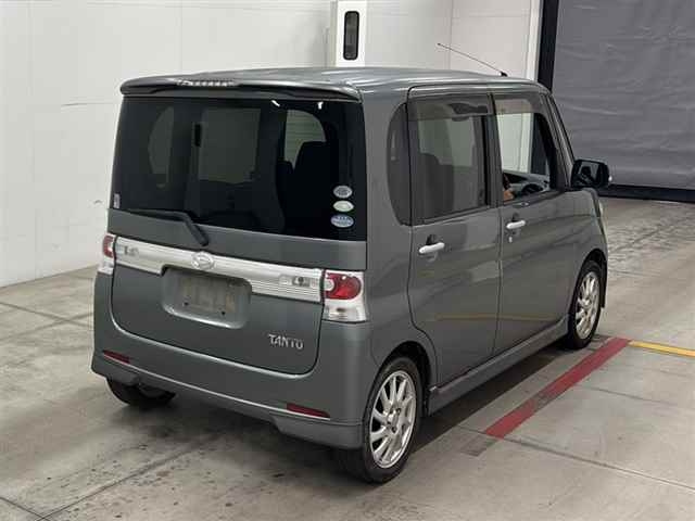 DAIHATSU TANTO 2008